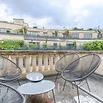 De Luxe Avec Terrasse