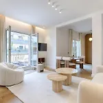 De Luxe Avec Terrasse