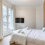 De Luxe Avec Terrasse Appartement *