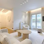 De Luxe Avec Terrasse