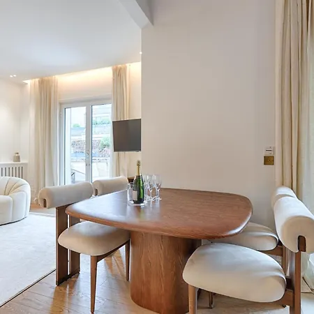 De Luxe Avec Terrasse Appartement